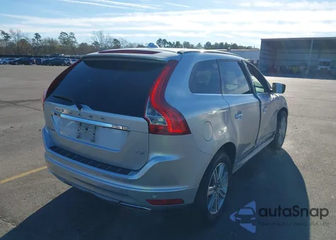 2017 Volvo Xc60 T5 Inscription z USA, uszkodzony, nr VIN YV440MDUXH2212617